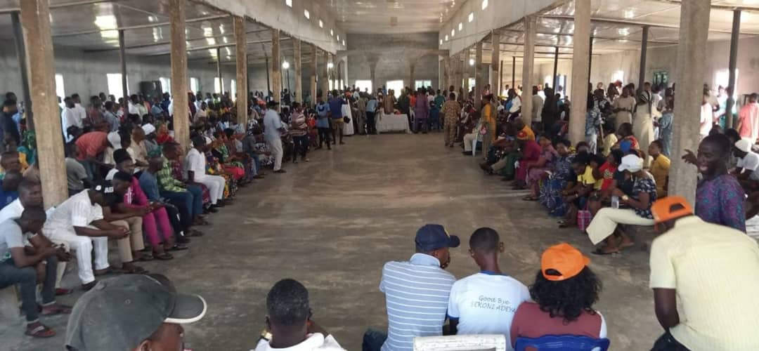 Ondo poll: Over 3,000 APC, PDP members defect to ZLP