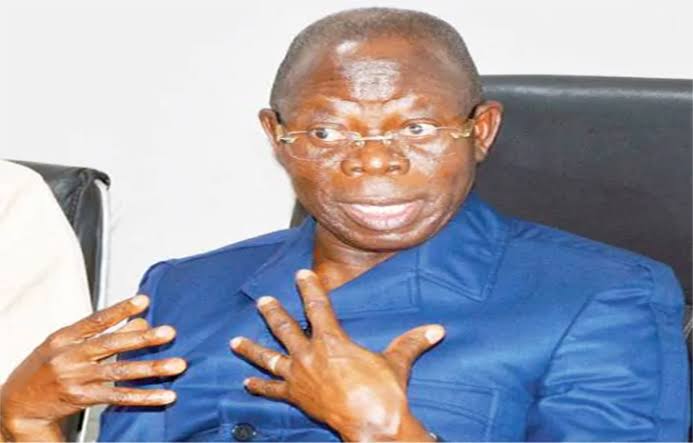 Oshiomhole disgraces PDP in his polling unit