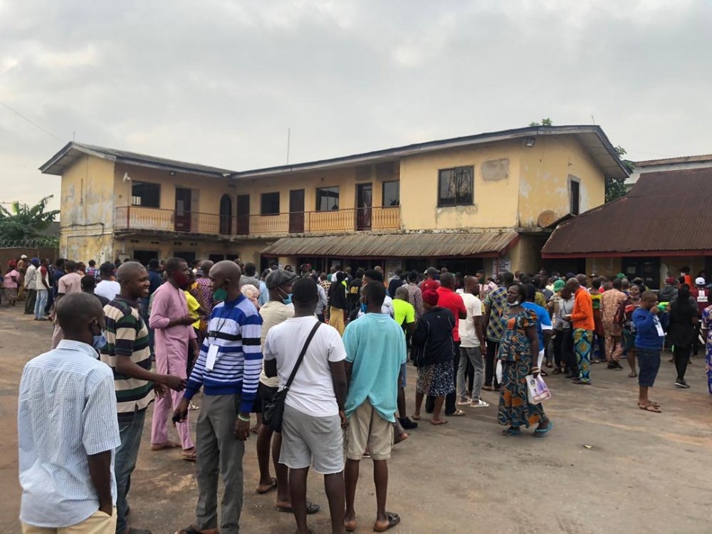 Voters keeps shunning social distancing as Edo election continues