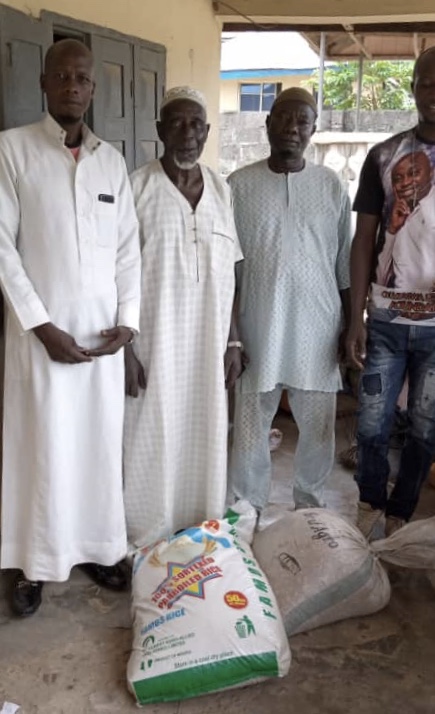 US-based Medical Doctor, Daramola donates food items to Muslim communities in Ondo