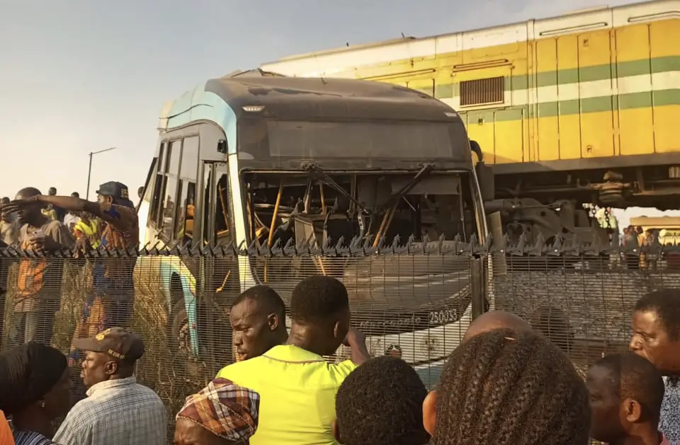 Scores injured as train crushes Lagos govt staff bus