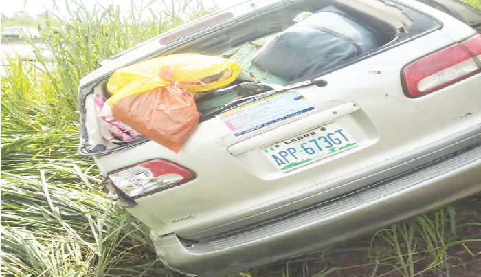 Abia-bound husband, wife, son die in Ondo crash