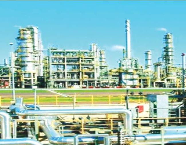 Dangote Refinery Sets New Date To Begin Refining Of Petrol, Diesel