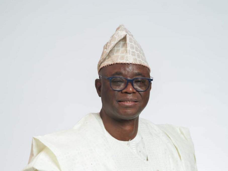 Ex-PDP Guber Aspirant ÀRÉBÙWÀ Hails Aiyedatiwa, Urges Ondo Residents to Support Administration