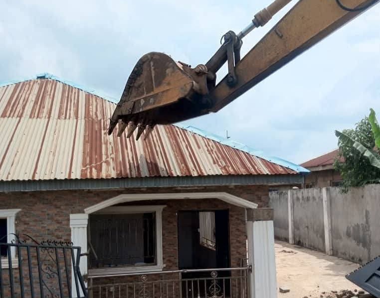Oyo Govt Demolishes Building Used to Hold Adelabu’s Sister, Nephews Captive