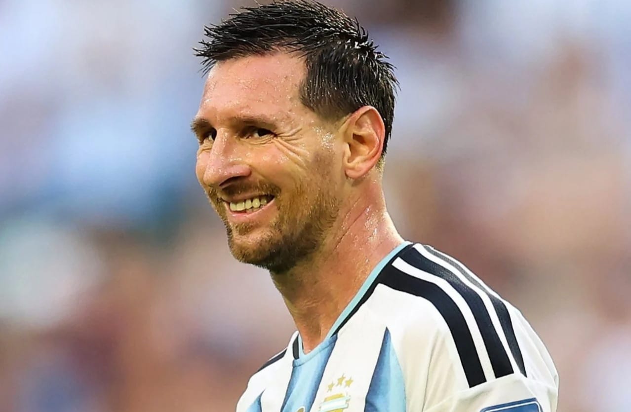 Messi Inspires Argentina Comeback to Reach World Cup Quarter-Finals