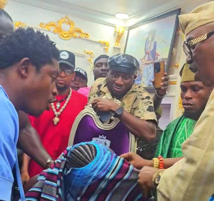 Oluwo Confers Chieftaincy Title on VeryDarkMan